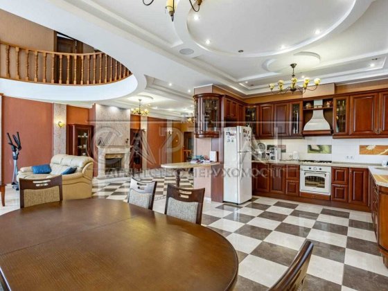 Продаж / Будинок / 498 м2 / Гатне / вул. Київська, 106 Гатне