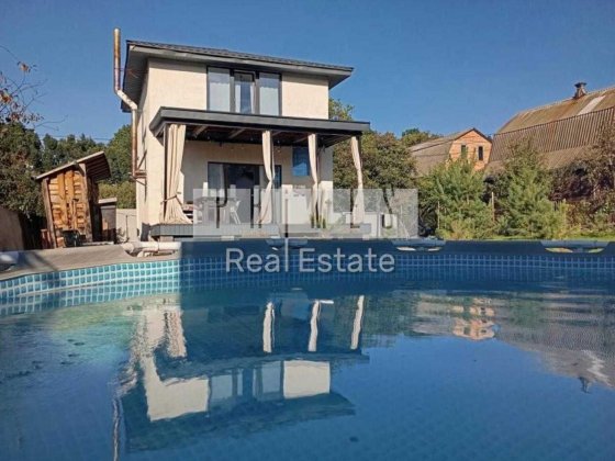 Продаж 3к будинку, є підвальне приміщення, ділянка 6 соток, Ходосівка Ходосівка