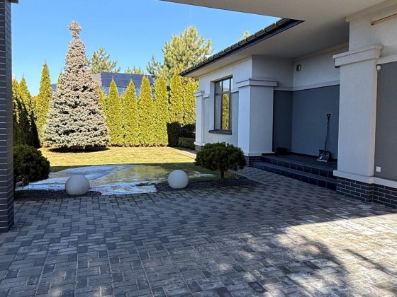 Дім в км. Золоче ( Везувій ) Вишеньки