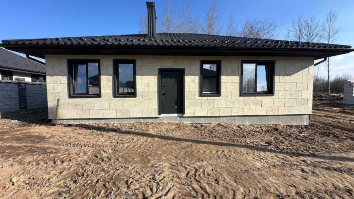 Будинок у Ворзелі з терасою, мастер-спальнею та газом, подивіться! - фото 1