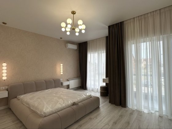 Продаж БУДИНКУ з ремонтом, газ, гараж! с. Гатне, 5 хв. до Києва Гатне