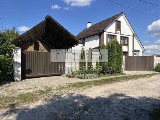 Автономний Будинок 232м 11сот + Сонячні батареї, Басейн | Вишеньки Вишеньки