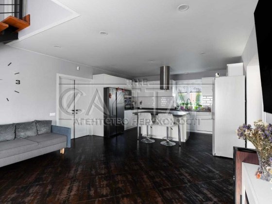 Продаж автономний будинок 5 спалень 7.5 соток сонячні панелі генератор smart home продаж під Києвом, Вишенки