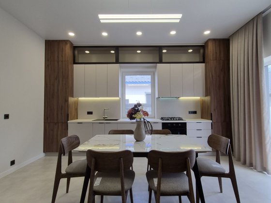 Будинок з ремонтом 4 сотки, 100м², камін, ГАЗ, БЕЗКОМІСІЇ Ворзель