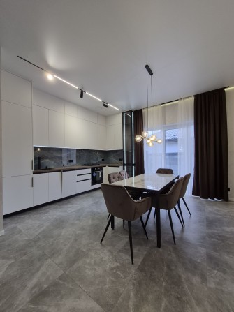 Будинок з ремонтом, Газ, парковка на 2 авто, без комісії, ліс, Ворзель - фото 1