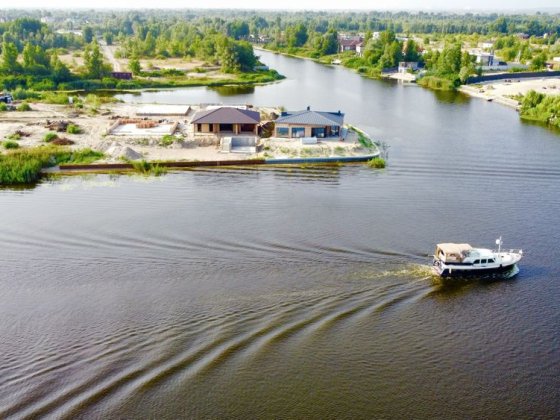 Будинок на Дніпрі Осокорки, з власним пляжем  біля Zoloche DeLuxe Вишенки