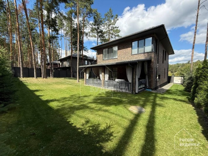 Будинок в сучасному стилі - фото 1