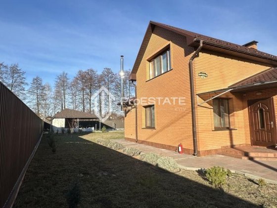 Будинок у Гнідині, Київська область Гнідин