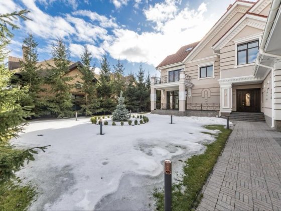 Автономний будинок у КМ Золоче с.Вишеньки, Осокорки Вишеньки