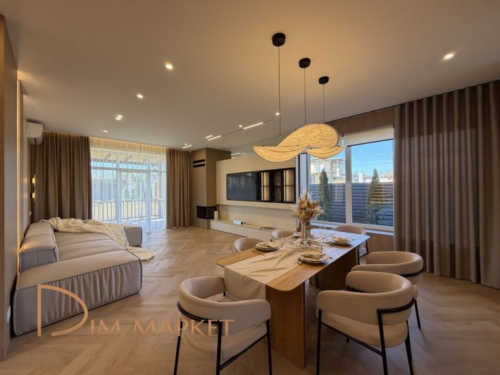 Дизайнерський будинок з ремонтом‼️270 м2-15 соток‼️Ходосівка - фото 1