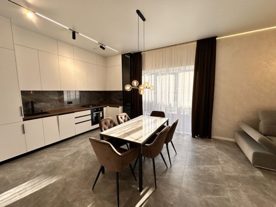 Продам сучасний будинок з ремонтом в Ворзелі! 100 м2. Газ! 4 сотки. Ворзель
