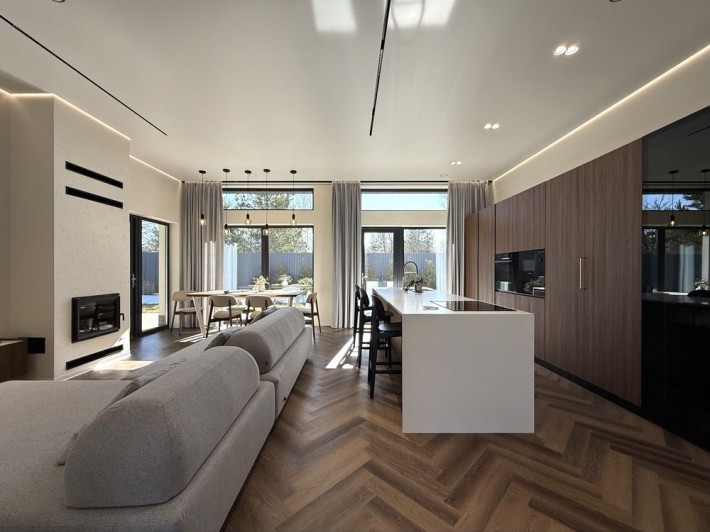 ‼️Повністю автономний будинок ‼️ сонячні панелі | інвертор | камін - фото 1