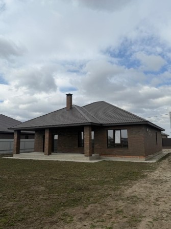 Будинок біля озера в с. Гнідин - фото 1