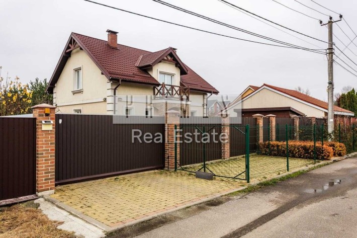Терміново! Будинок в Гореничах З басейном 180 кв.м. 10 сот. - фото 1