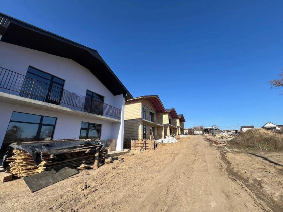 Будинки в Білогородці Білогородка