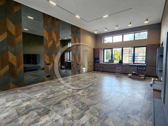 Продаж  будинку з ділянкою 8 соток 176 кв.м.з ремонтом.с Лісники. Лісники