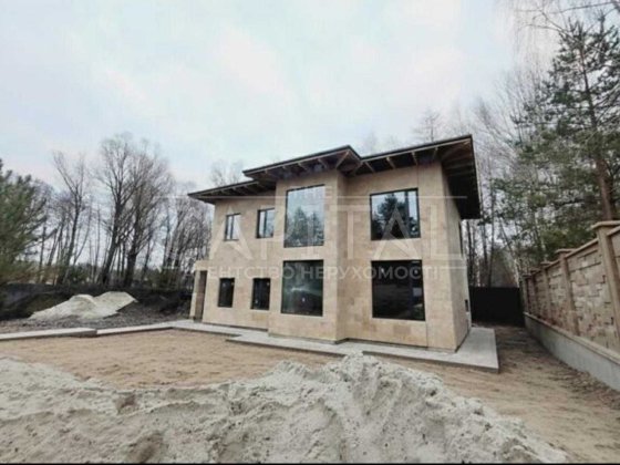 Продам  Окремий будинок в Гореничах Гореничи