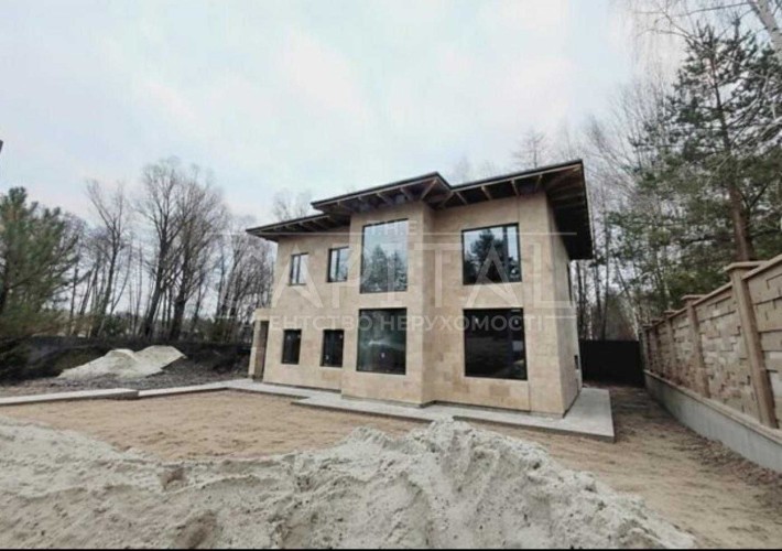 Продам  Окремий будинок в Гореничах - фото 1