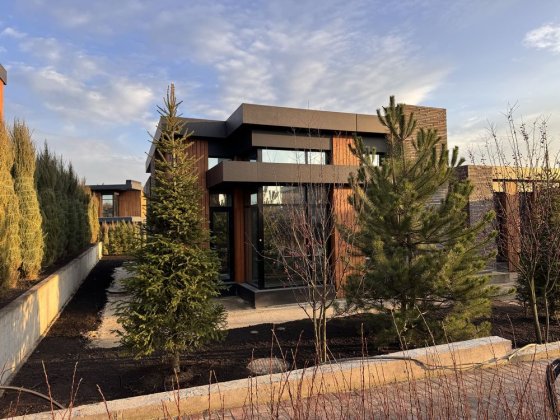 Преміум-будинок у КМ «9 Елементів» — SPA, басейни, охорона 24/7