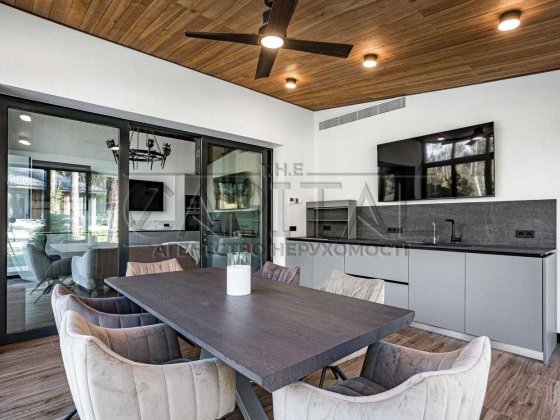 Продаж будинку 300м2 в Гнідині Гнідин