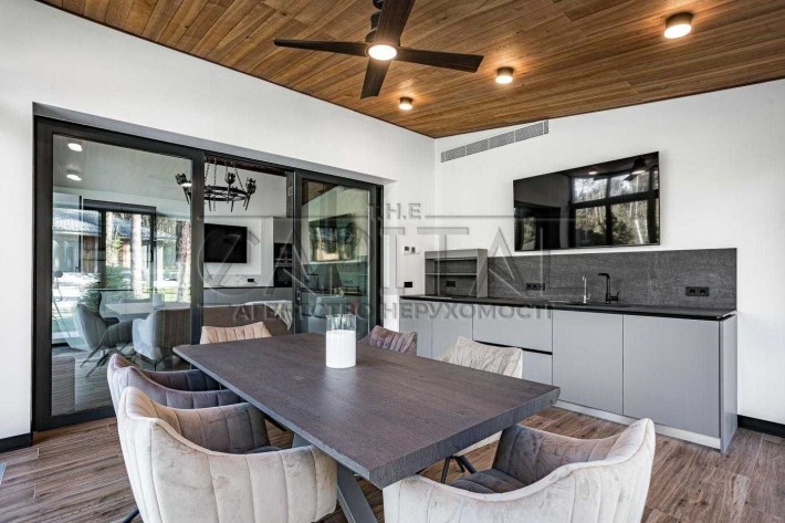 Продаж будинку 300м2 в Гнідині - фото 1