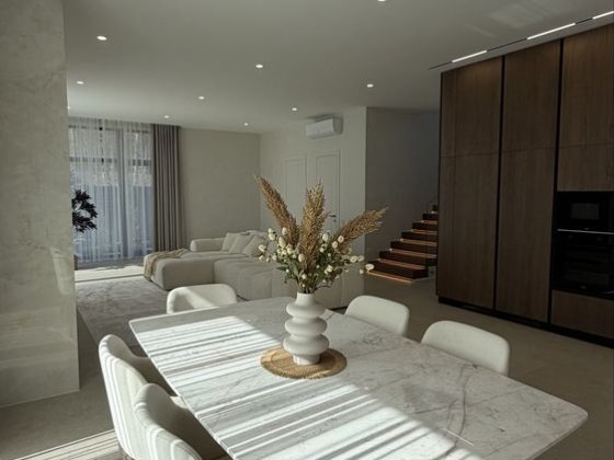 Будинок 205 м² з басейном та повною автономністю Нова Ходосівка Ходосівка