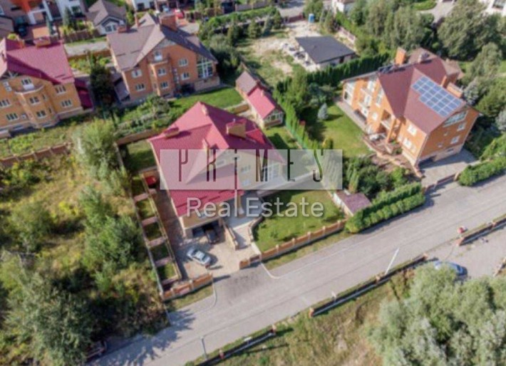 Продаж 3-поверхового будинку без ремонту, вул. Кирикова , Лісники - фото 1