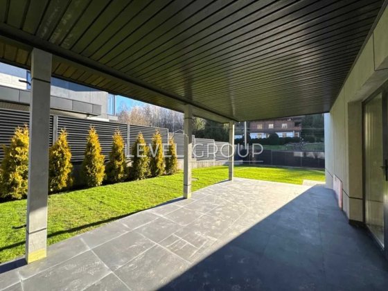 Продається сучасний будинок у Лісниках біля лісу, 16 соток Лесники