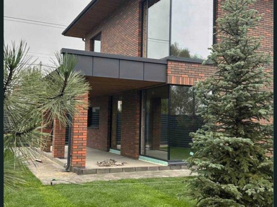 Сучасний будинок 170 м², 5 соток | ГАЗОВЕ ОПАЛЕННЯ | навіс на 2 авто, асфальт Гореничи