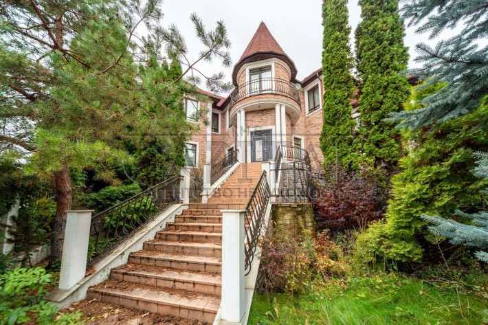 Продаж Будинку КМ Зелений Гай Лісники 620м2 25 соток 3 поверхи басейн - фото 1