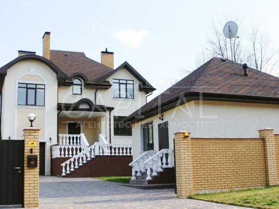 Продажа дома с ремонтом Гореничи Житомирская трасса Гореничі
