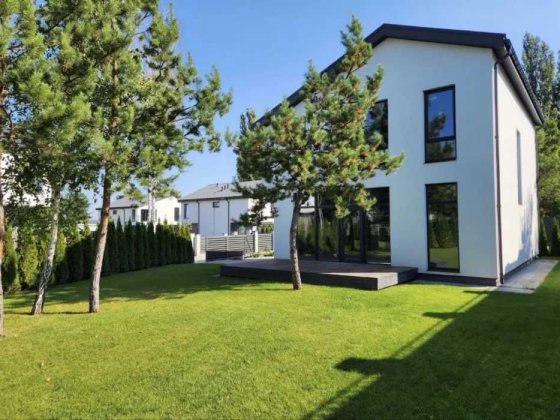 Будинок з авторським ремонтом у Гореничах 150 м² у Закритому КМ, 5 соток, ГАЗ, 2 хв до Житомирської  Гореничі