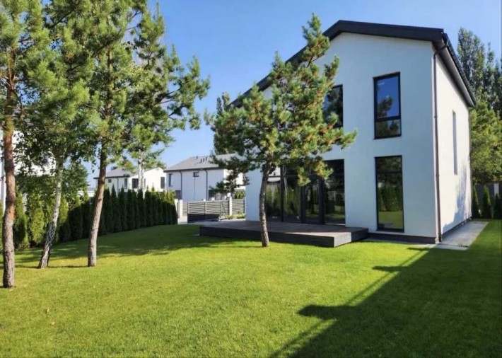 Будинок з авторським ремонтом у Гореничах 150 м² у Закритому КМ, 5 соток, ГАЗ, 2 хв до Житомирської  - фото 1