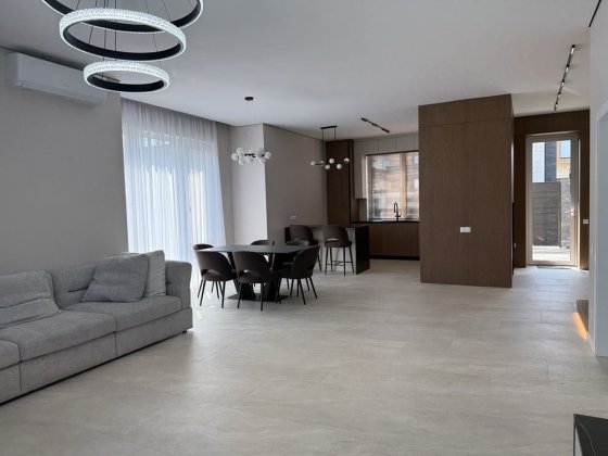 Будинок з ремонтом ‼️ навіс для авто | 6 соток | 190 м2 Ходосівка