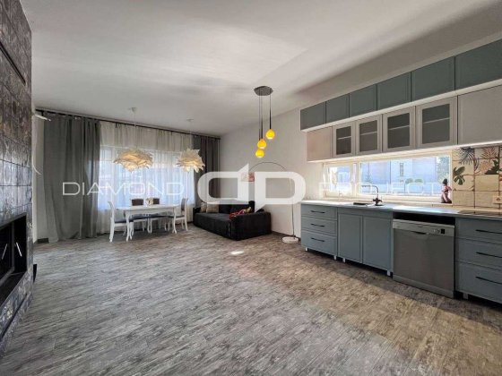 Будинок одно поверховий з гаражем і ділянкою на 8 соток, Стоянка Киев Стоянка