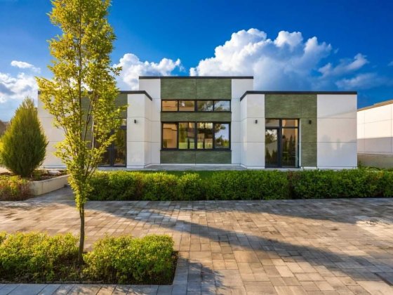 Новий енергоефективний будинок 172 м² + 8 соток Лісники 4 спальні Лесники