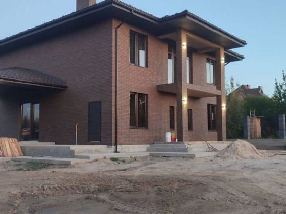 Просторий  високої преміум якості 230 м2 на ділянці 12 соток. Гореничі Гореничи