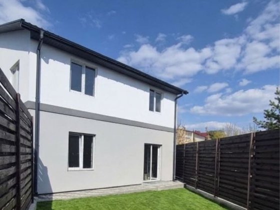 Дуплекс з мансардою 30м2. Стоянка. Без комісії % Стоянка