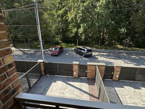 Таунхаус  з балконом і власним двориком/116м2+мансарда. Стоянка Стоянка
