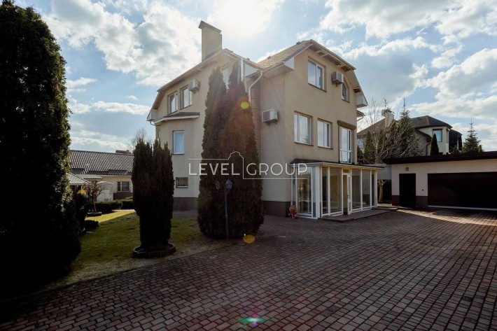 Продаж будинку в Стоянці! Авторський ремонт! Житомирський напрямок - фото 1