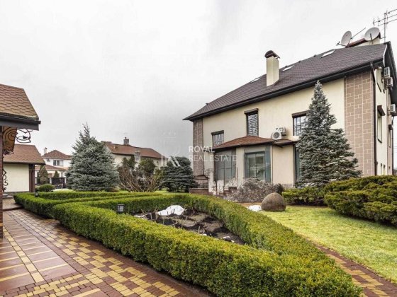 Продаж будинку 411 м2 3 поверхи 17 соток Стоянка ГАЗ Гараж Підвл Басейн Сауна Барбекю зона Повна авт Стоянка