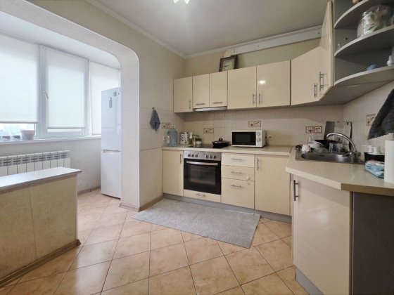 Продаж 1к квартири біля метро Академмістечко — вул. Єфремова, 25 Киев