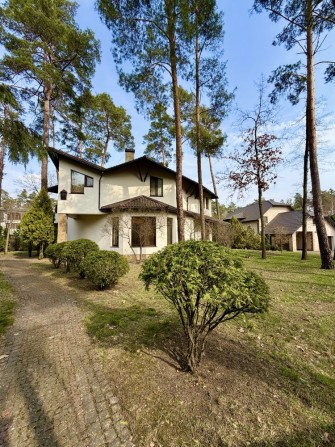 Романків Будинок 700 м2 50 сот. сосновий ліс, озеро, бассейн, лазня - фото 1