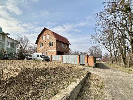 Без комісії. Добротний цегляний будинок для справжнього господаря Підгірці