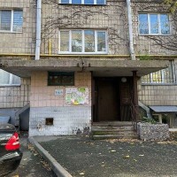 Продаж 2-к квартири вул. Дмитра Луценка 8 Киев