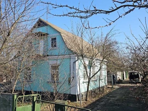 Добротній будинок в місті Березань Березань