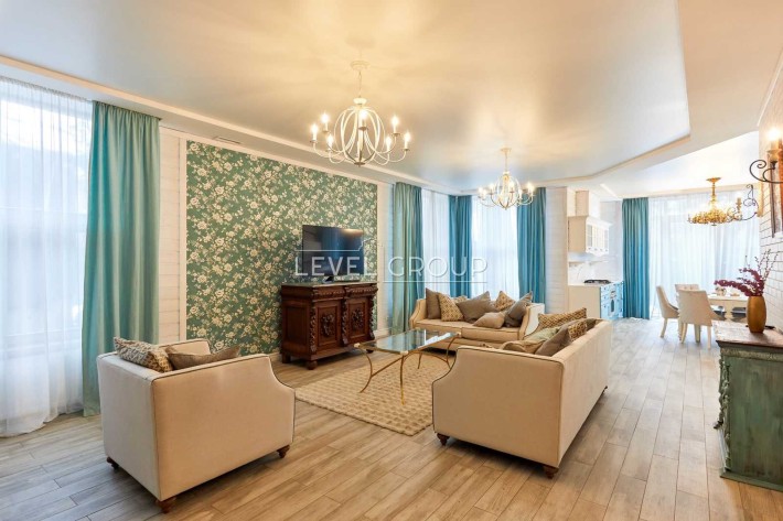 Будинок з ремонтом |Романків |КМ з басейном й тренажеркою |Озеро,ліс - фото 1