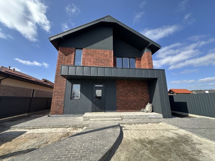 НАЙКРАЩІЙ будинок 190кв. Закрита територія.Ділянка 5 сот ГАЗ. - фото 1