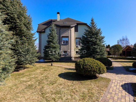 Продаж Елітної Садиби 700м біля Києва, 29 соток, Стоянка + СПА-зона Стоянка