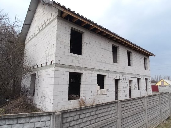 Дім, Дом, Двоповерховий недобудований Бородянка